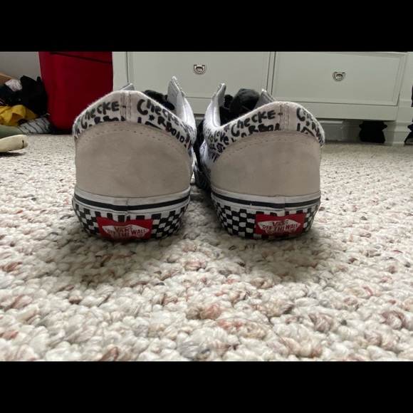 Vans - Picture 3 of 5